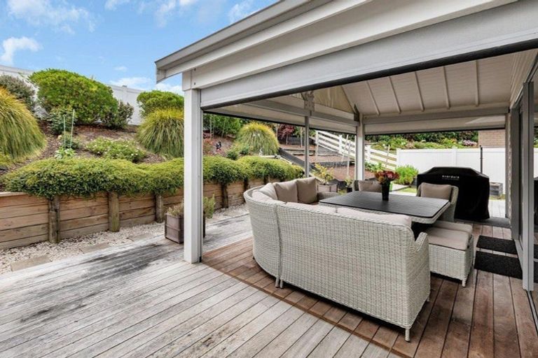 Photo of property in 68 Stace Hopper Drive, One Tree Point, 0118