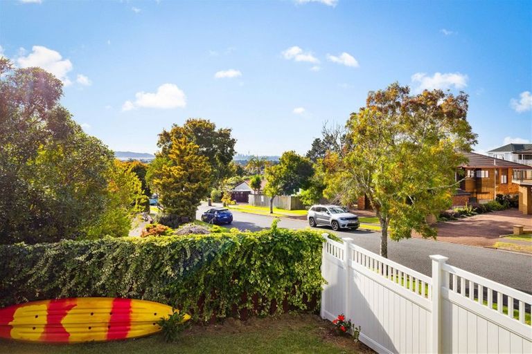 Photo of property in 1/6 Sturm Avenue, Massey, Auckland, 0614