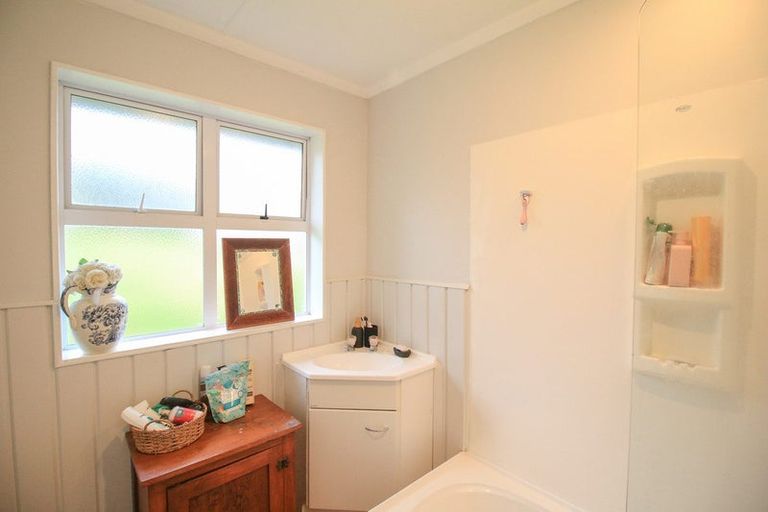 Photo of property in 18 Budd Street, Bluff, 9814