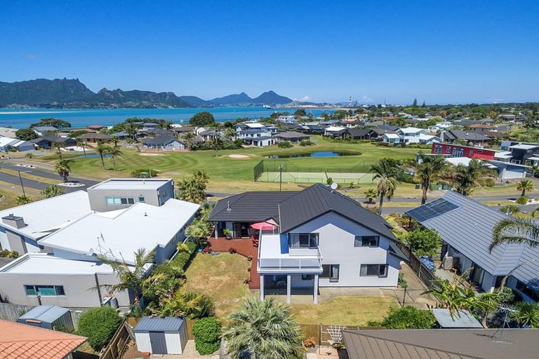 Photo of property in 12 Key West Drive, One Tree Point, 0118