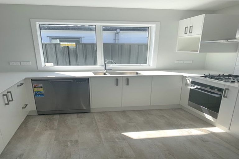 Photo of property in 35 Karearea Avenue, Kenepuru, Porirua, 5022