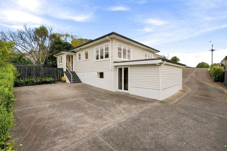 Photo of property in 1/77 Birkdale Road, Birkdale, Auckland, 0626