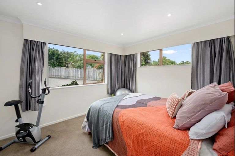 Photo of property in 25 Kanawa Street, Waikanae, 5036