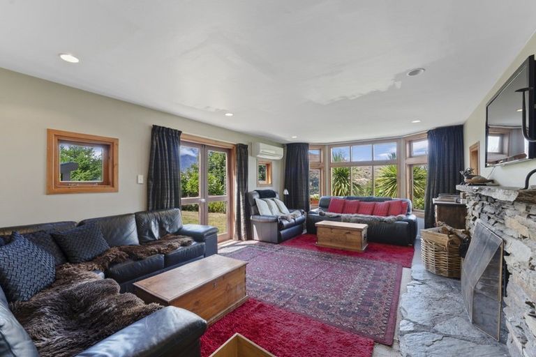 Photo of property in 7 Woodbury Rise, Queenstown, 9300