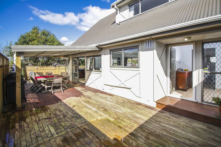 Photo of property in 164 Sturges Road, Henderson, Auckland, 0612