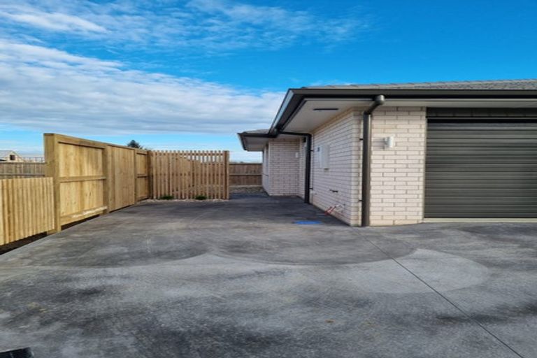 Photo of property in 19a Silverwood Lane, Leamington, Cambridge, 3495