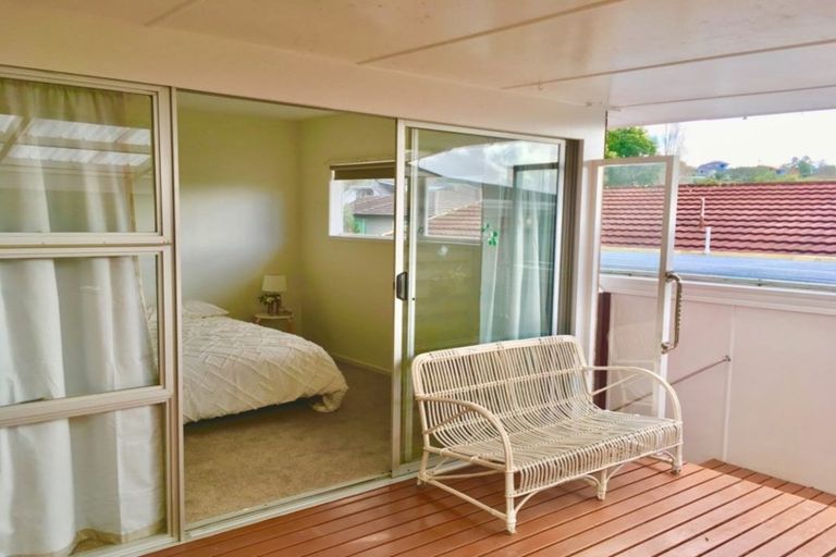 Photo of property in 1/16 Castleton Drive, Howick, Auckland, 2014