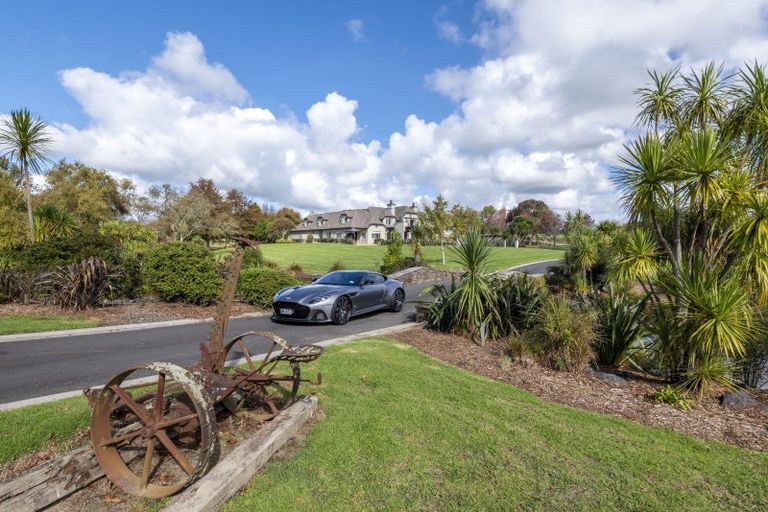 Photo of property in 38 Porterfield Road, Whitford, Howick, 2571