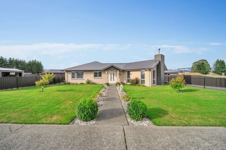 Photo of property in 81 Orbell Crescent, Te Anau, 9679