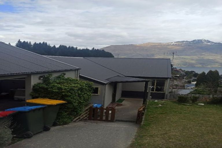 Photo of property in 8a Dart Place, Fernhill, Queenstown, 9300