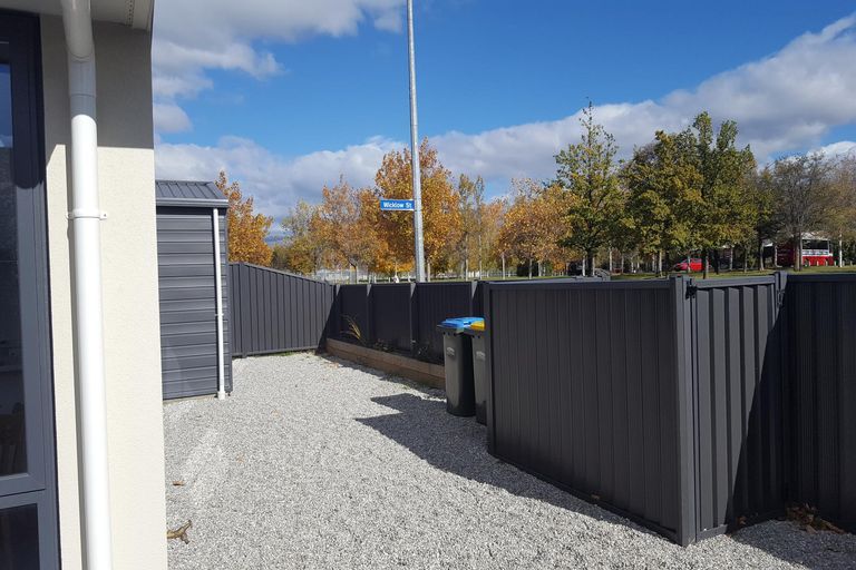 Photo of property in 2 Wicklow Street, Cromwell, 9310