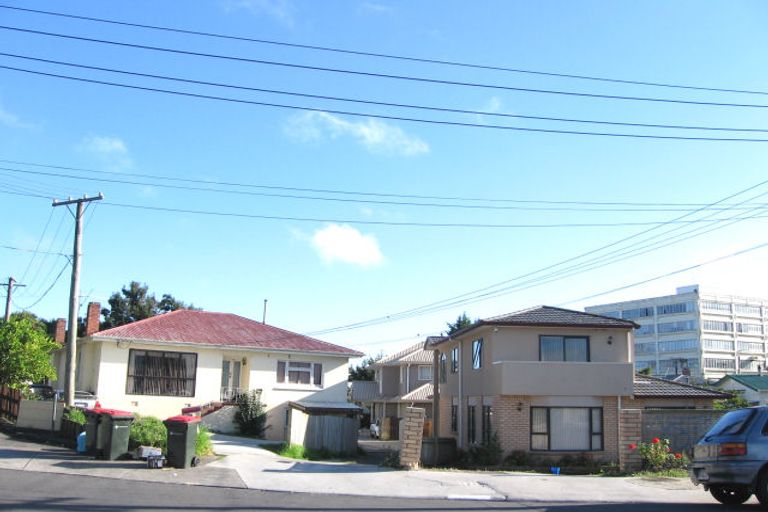 Photo of property in 21b Fort Richard Road, Otahuhu, Auckland, 1062