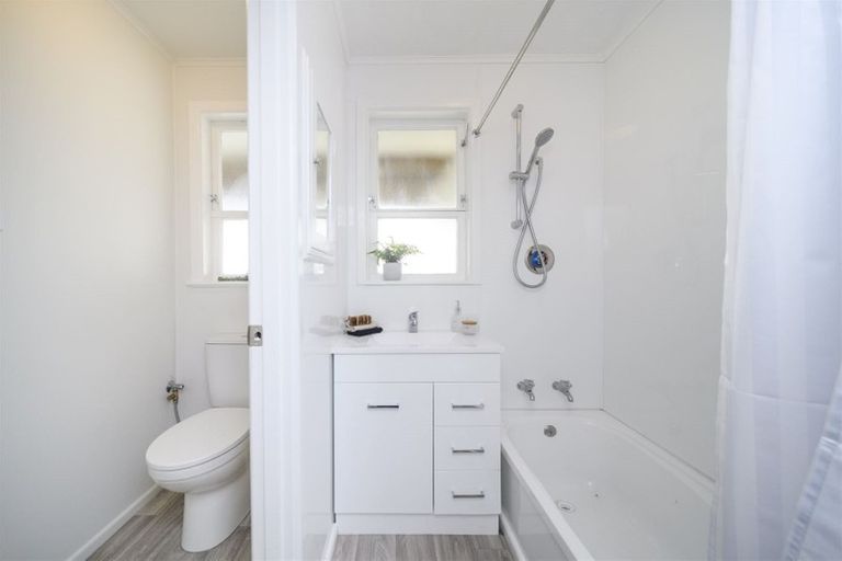 Photo of property in 86 Rugby Street, Awapuni, Palmerston North, 4412