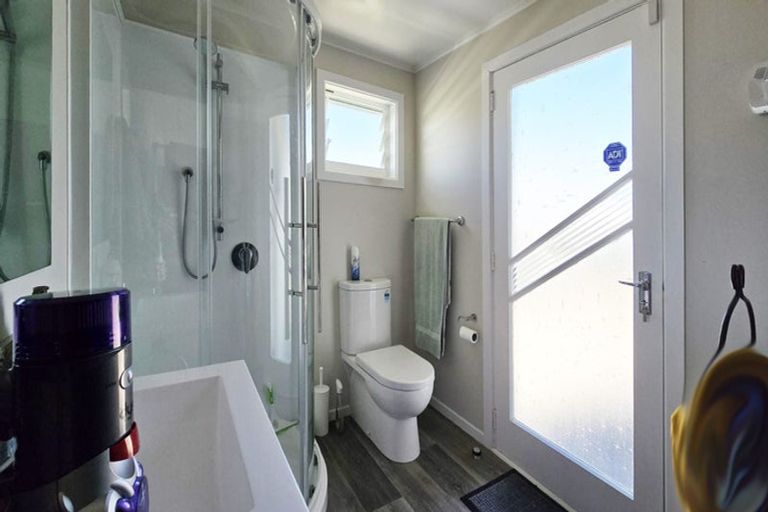 Photo of property in 97 The Esplanade, Westshore, Napier, 4110