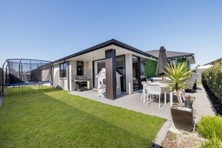 Photo of property in 8 Scarr Lane, Pyes Pa, Tauranga, 3112