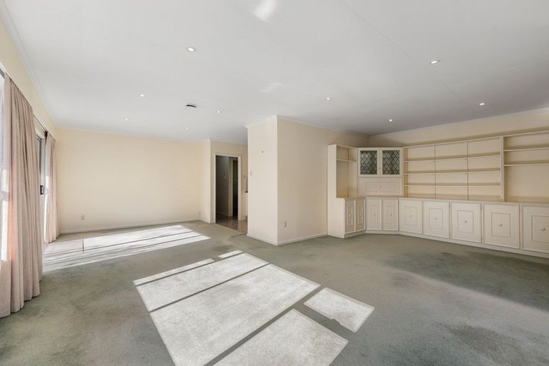 Photo of property in 71 Durham Street, Picton, 7220