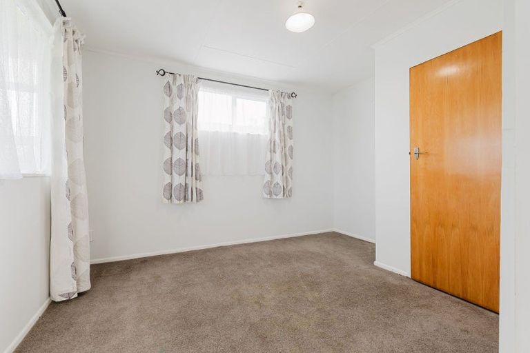 Photo of property in 5 Edward Street, Pahiatua, 4910
