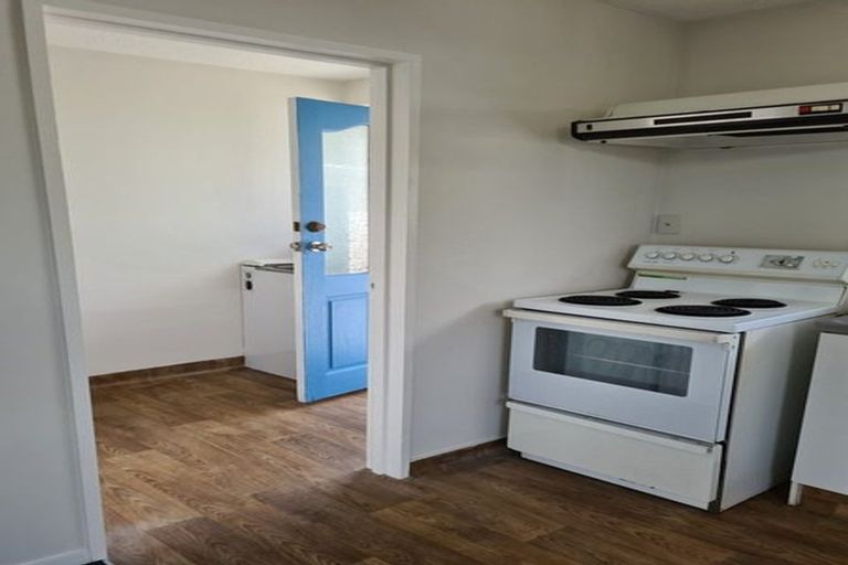 Photo of property in 1/565a Ferry Road, Woolston, Christchurch, 8023