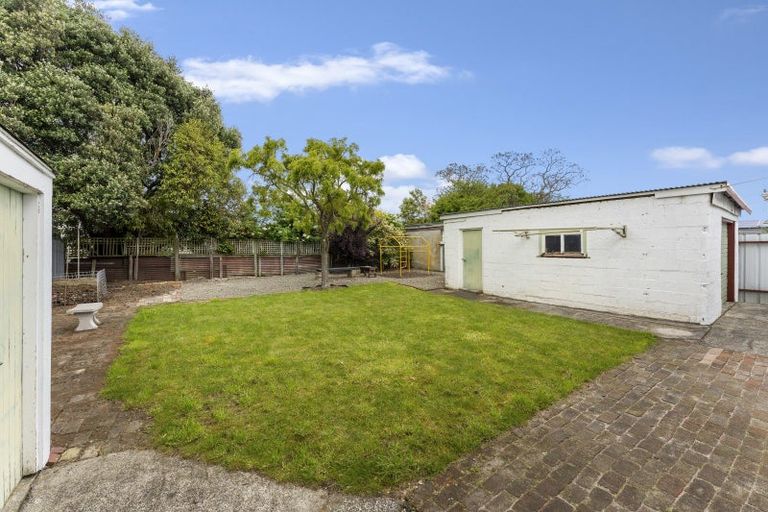 Photo of property in 510 Featherston Street, Roslyn, Palmerston North, 4414