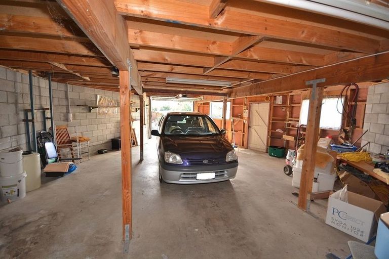 Photo of property in 12 Island View Terrace, Waikanae Beach, Waikanae, 5036