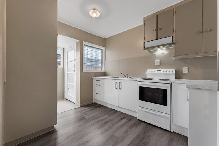 Photo of property in 2/19 Motatau Road, Papatoetoe, Auckland, 2025