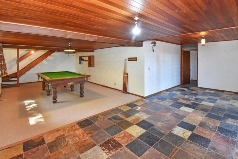 Photo of property in 30 Scenic Drive, Hillpark, Auckland, 2102