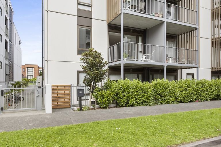 Photo of property in 113/4 Bluegrey Avenue, Stonefields, Auckland, 1072