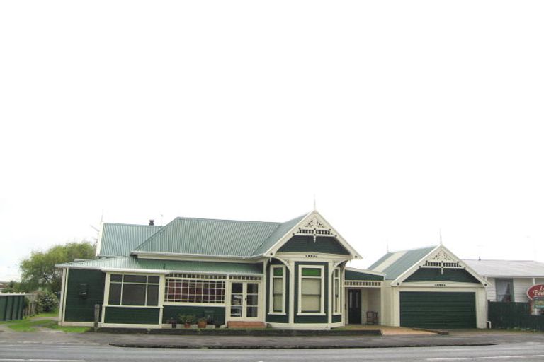 Photo of property in 302 Devon Street West, New Plymouth, 4310