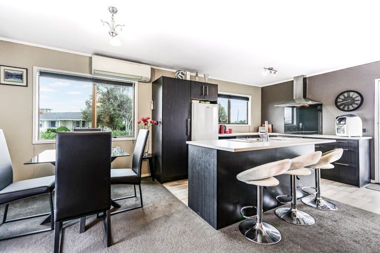 Photo of property in 3 Jasmine Avenue, Dinsdale, Hamilton, 3204