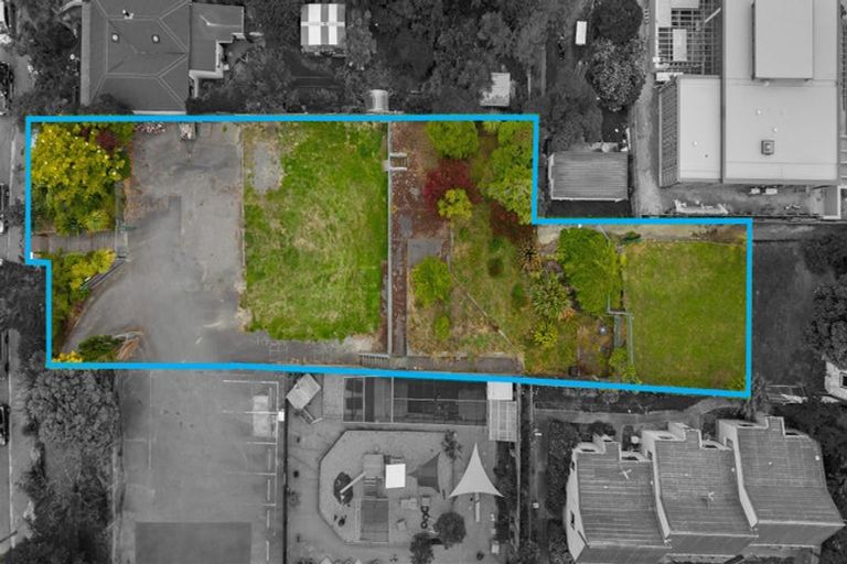 Photo of property in 18 Winchester Street, Lyttelton, 8082