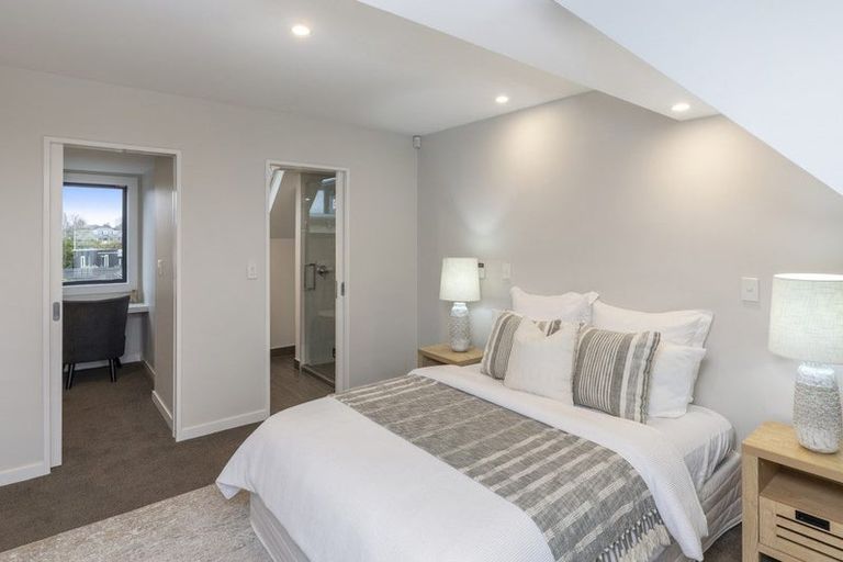 Photo of property in 37 Rhodes Street, Merivale, Christchurch, 8014