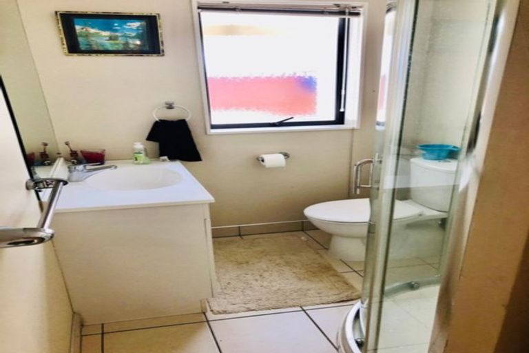 Photo of property in 9 Kalmore Place, Flat Bush, Auckland, 2016