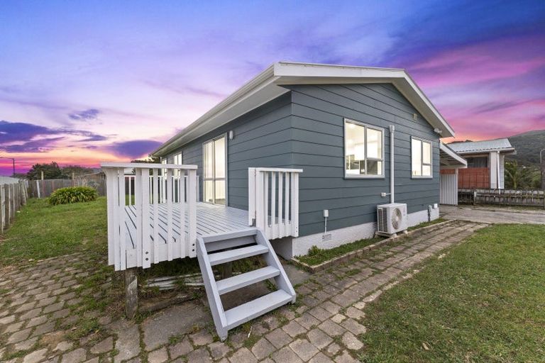 Photo of property in 1 Weymouth Grove, Wainuiomata, Lower Hutt, 5014