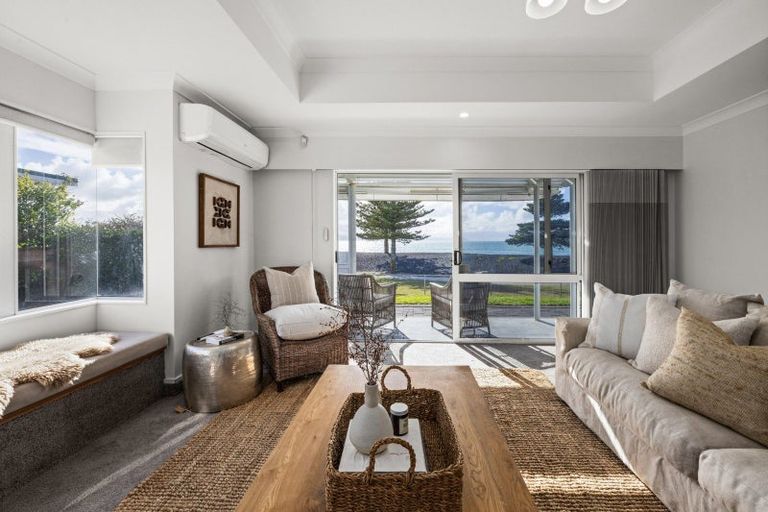 Photo of property in 7 Charles Street, Westshore, Napier, 4110