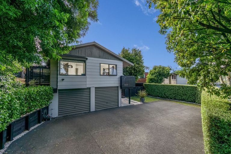 Photo of property in 2/105 Weldene Avenue, Glenfield, Auckland, 0629