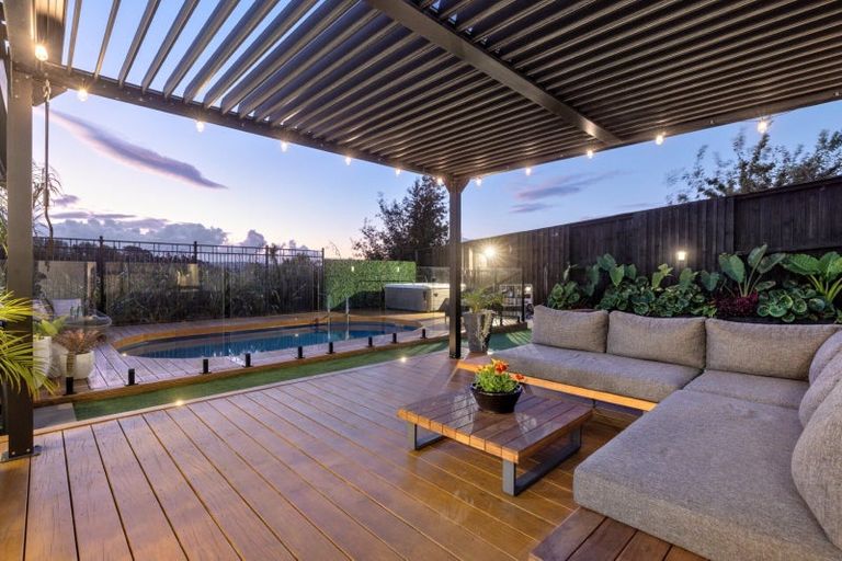 Photo of property in 16 Huria Vista, Pyes Pa, Tauranga, 3112