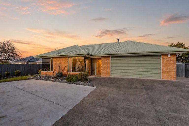 Photo of property in 47 Hewitts Road, Woodend, 7610