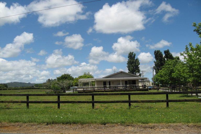 Photo of property in 323 Airfield Road, Ardmore, Papakura, 2582