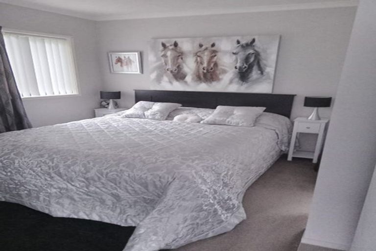 Photo of property in 13 Andre Rise, Stanmore Bay, Whangaparaoa, 0932