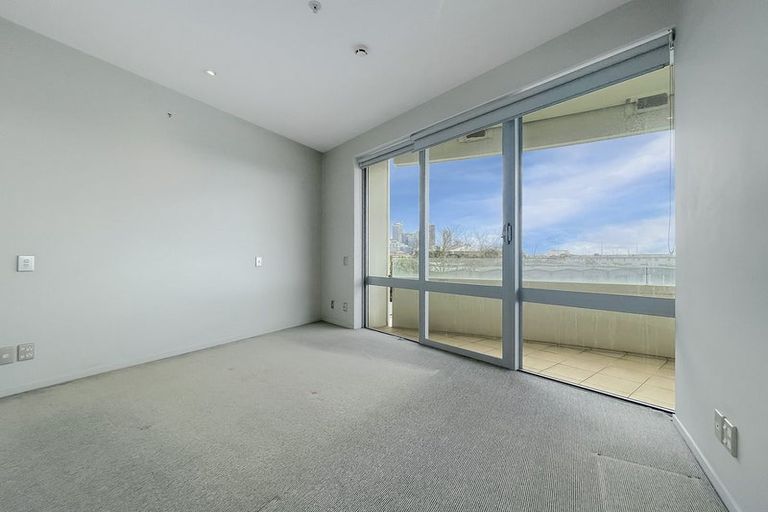 Photo of property in New Mirage, 306/86 The Strand, Parnell, Auckland, 1010