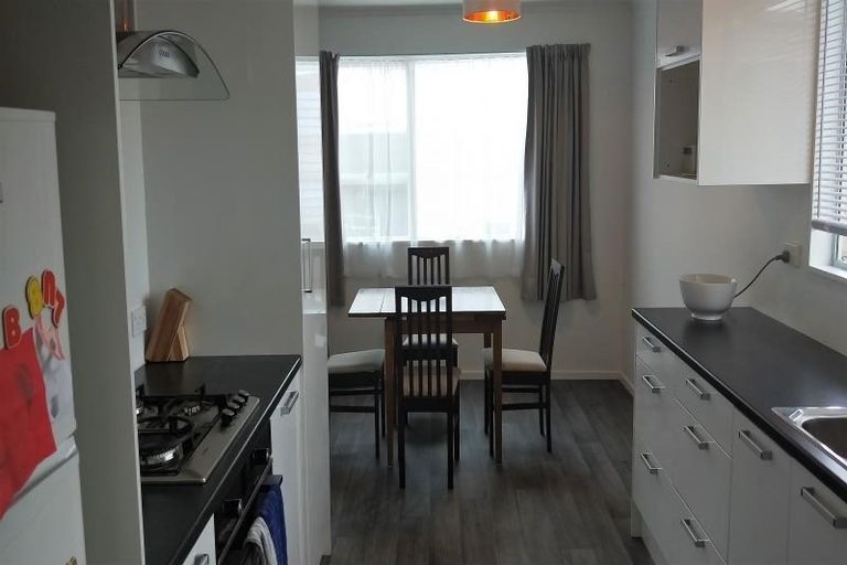 Photo of property in 43 Amberley Avenue, Westbrook, Palmerston North, 4412