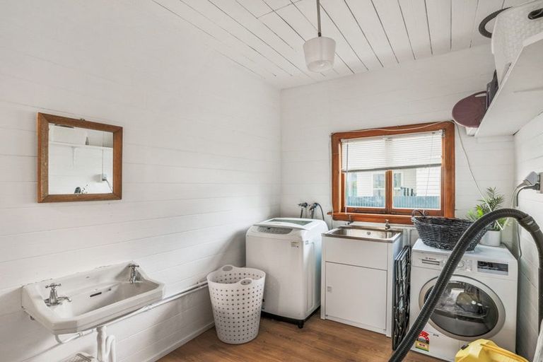 Photo of property in 186 Stapletons Road, Richmond, Christchurch, 8013