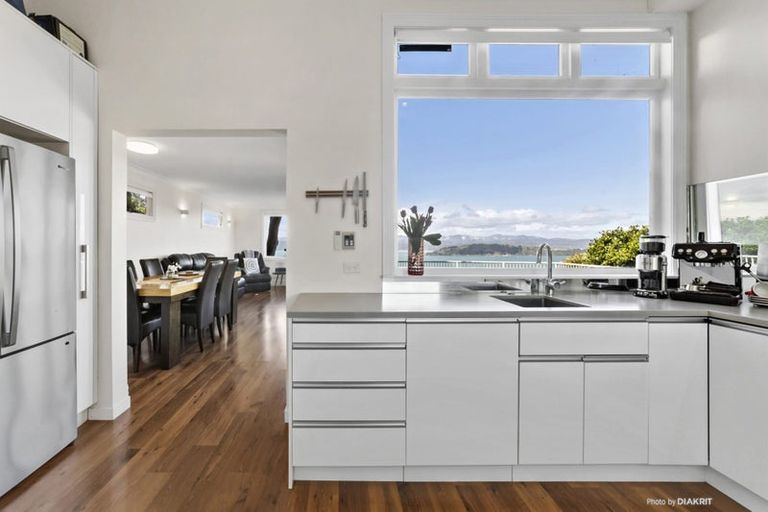 Photo of property in 32 Upper Watt Street, Wadestown, Wellington, 6012