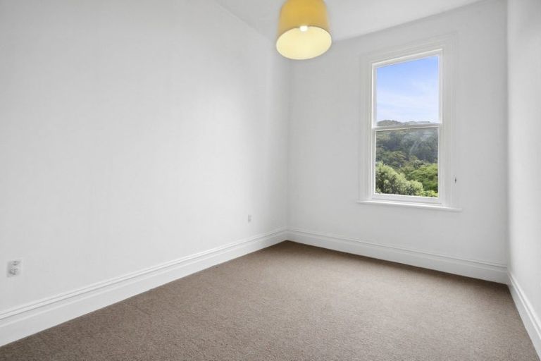 Photo of property in 2a Ferry Road, Days Bay, Lower Hutt, 5013