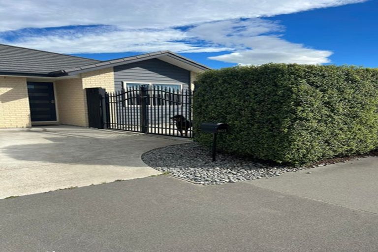 Photo of property in 301 Halswell Junction Road, Halswell, Christchurch, 8025