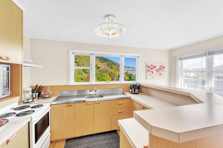 Photo of property in 202 Rata Street, Naenae, Lower Hutt, 5011