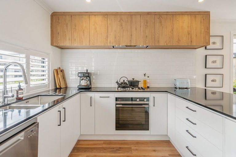 Photo of property in 7 Orongomai Street, Wallaceville, Upper Hutt, 5018