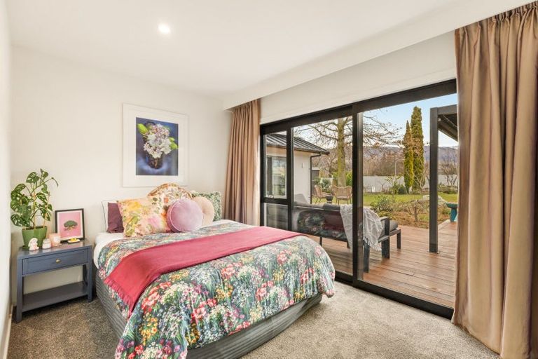Photo of property in 60 Neplusultra Street, Cromwell, 9310