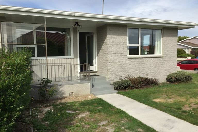 Photo of property in 1/16 Division Street, Riccarton, Christchurch, 8041
