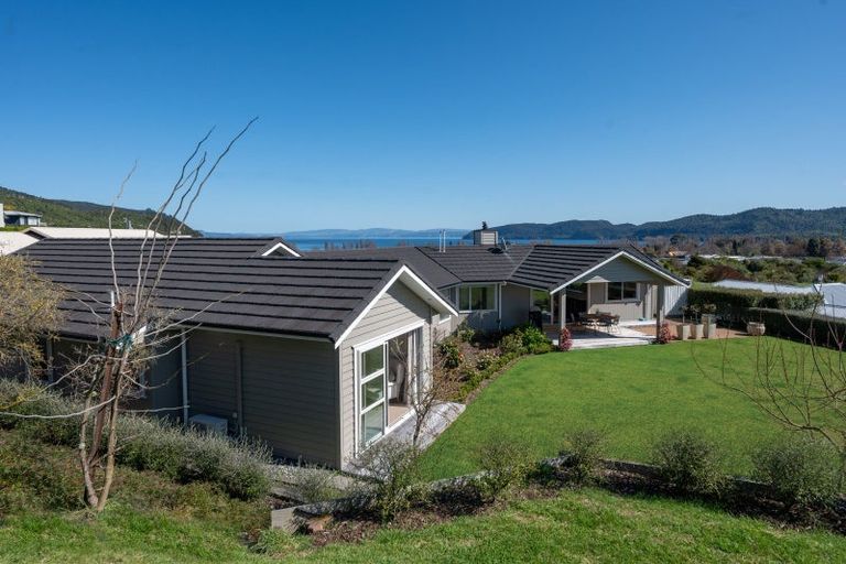 Photo of property in 33 Bodes Lane, Kinloch, Taupo, 3377